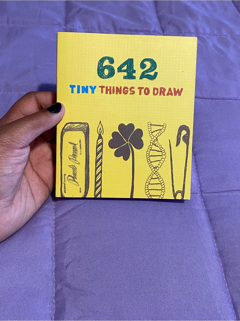 642 Tiny Things To Draw Book